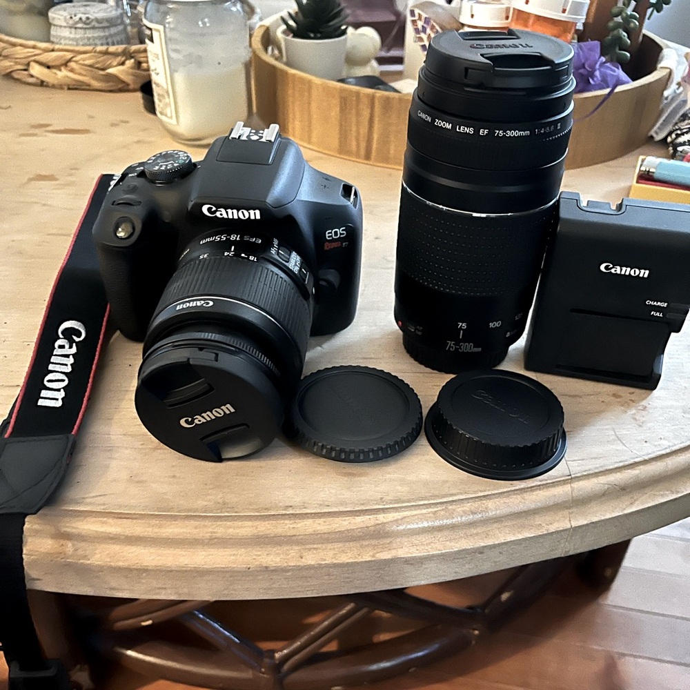 Never used canon eos rebel t7
